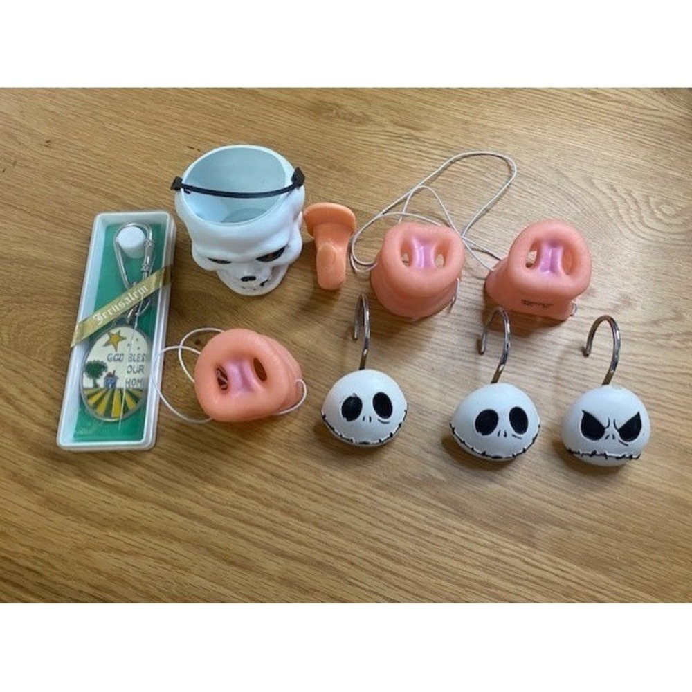 Unbranded Novelty Lot Unisex OS Mixed Good Jack Skellington Pig Mask Keychain